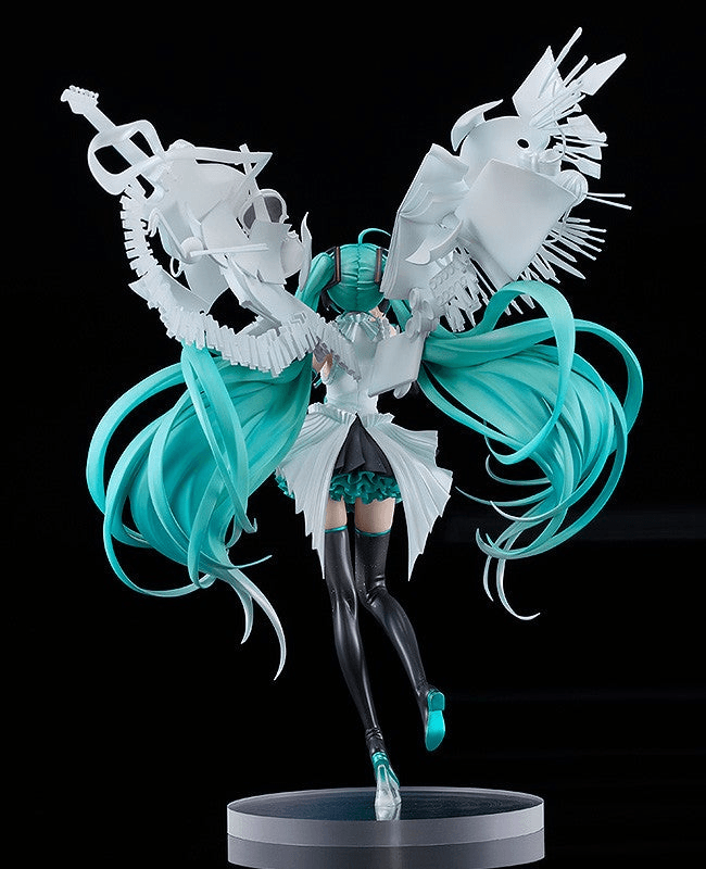 Good Smile Company Hatsune Miku (Happy 16th Birthday Ver.) 1/7 Scale Figure